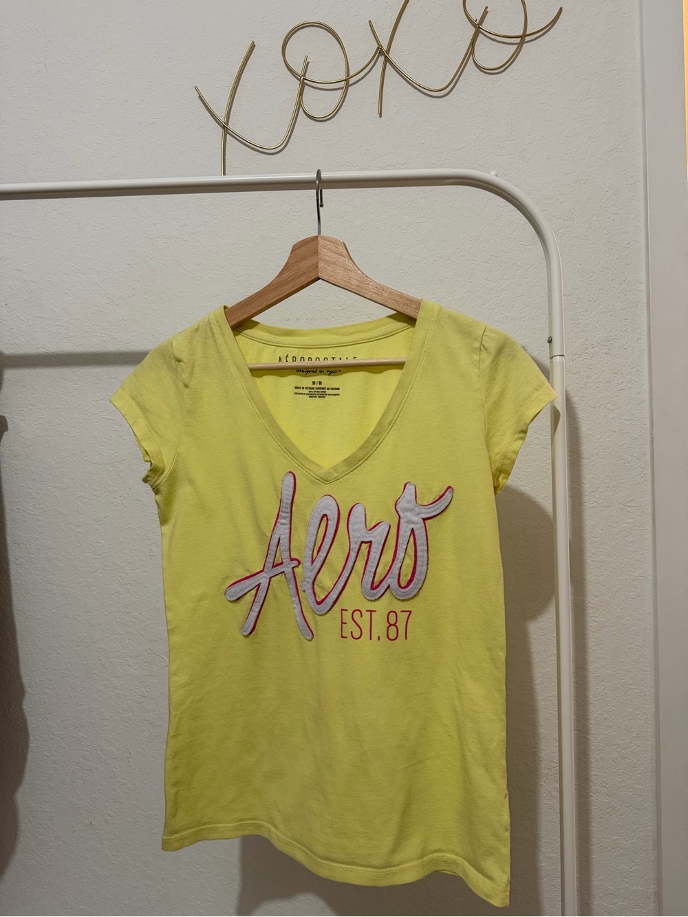 Aeropostale Bright Yellow V‑Neck 'Aero' Logo Tee